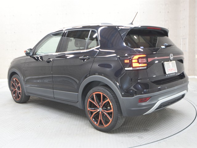 フォルクスワーゲン Ｔ‐クロス ＴＳＩ　１ｓｔ　プラス