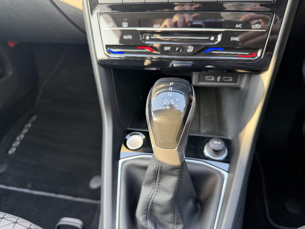 フォルクスワーゲン Ｔ‐クロス ＴＳＩ　アクティブ