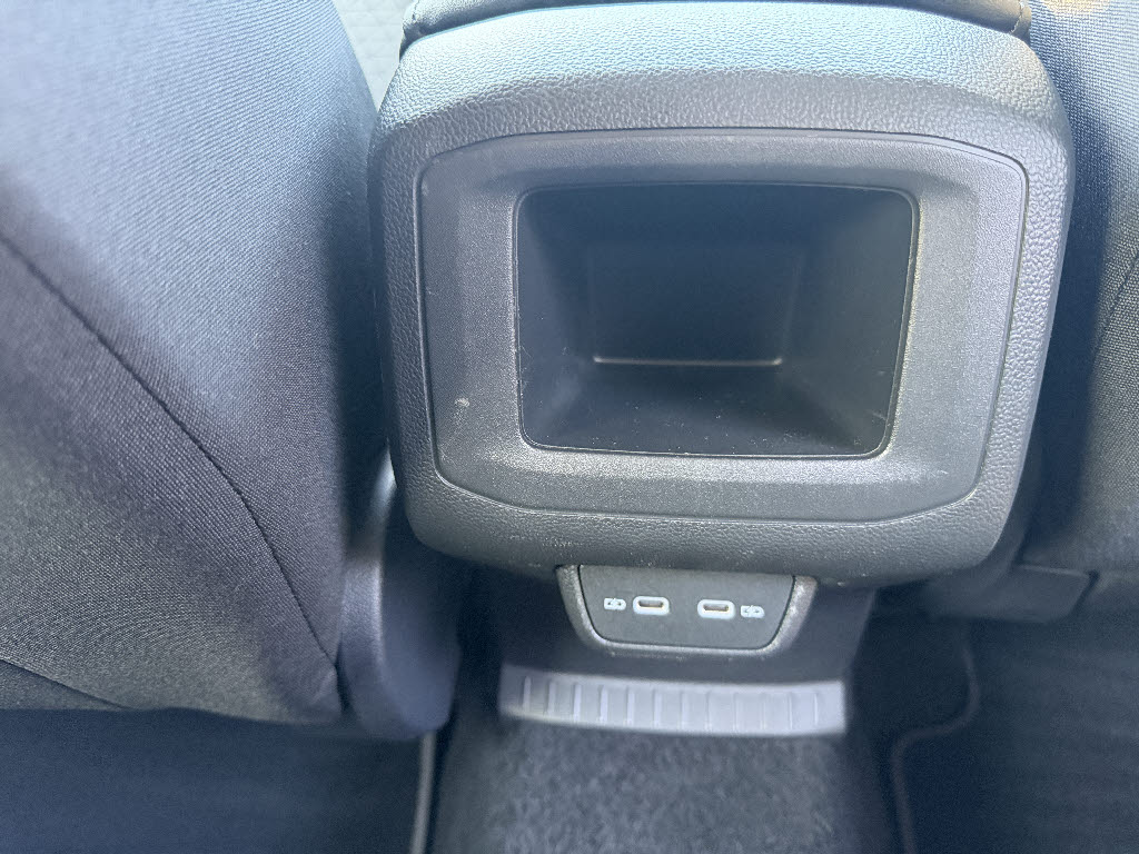 フォルクスワーゲン Ｔ‐クロス ＴＳＩ　アクティブ