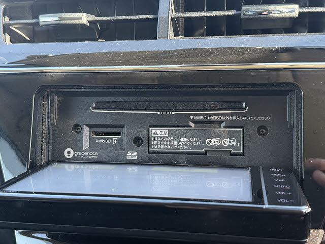 トヨタ プリウスアルファ Ｓ　チューンブラック２