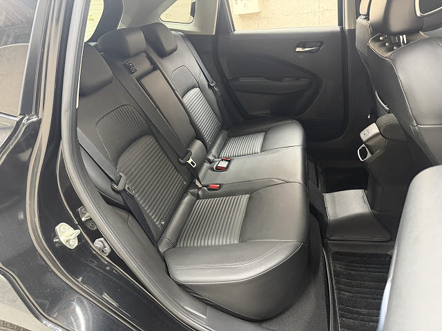 ニッサン オーラ Ｇ　レザーエディション