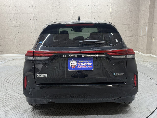 ニッサン オーラ Ｇ　レザーエディション