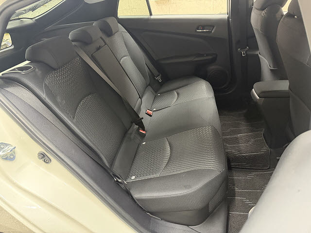 トヨタ プリウス Ｓ　セーフティプラス