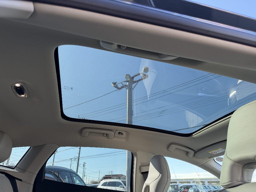 ボルボ ボルボ Ｖ４０ クロスカントリーＴ５ＡＷＤ　クラシックエ