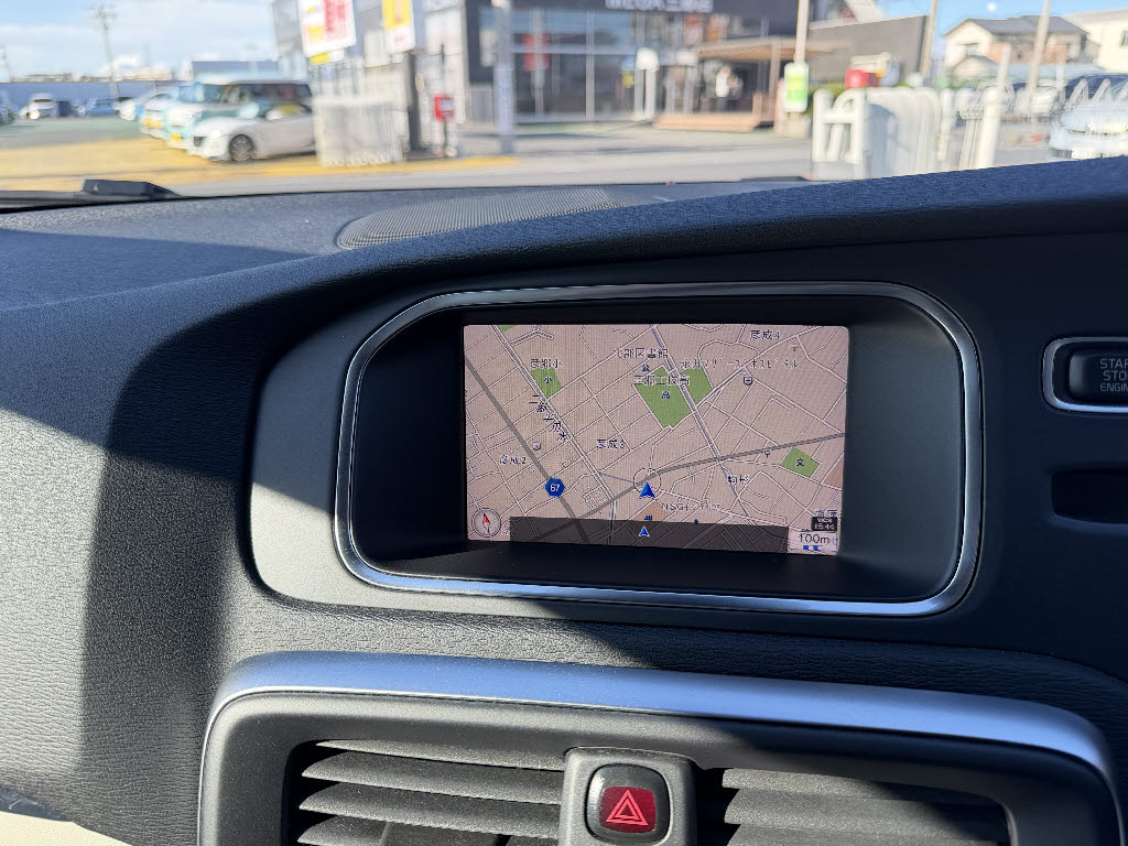 ボルボ ボルボ Ｖ４０ クロスカントリーＴ５ＡＷＤ　クラシックエ