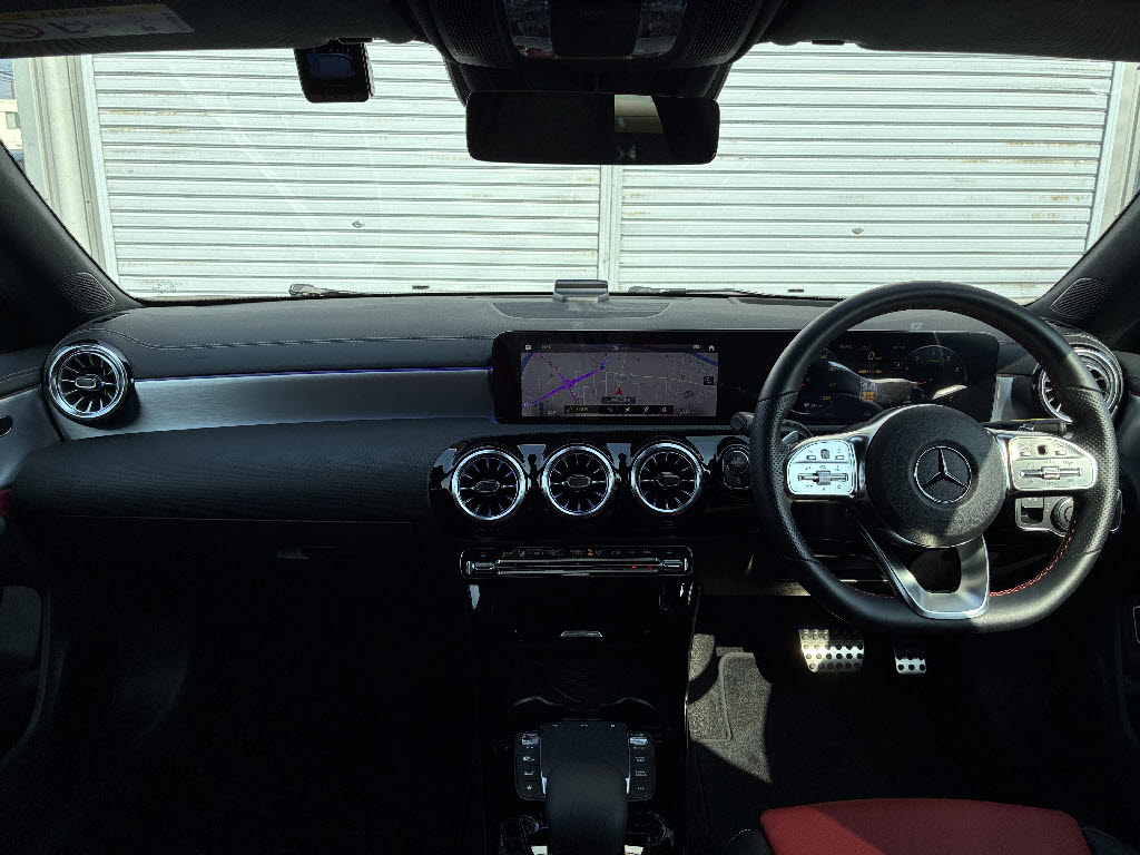 メルセデスベンツ ﾒﾙｾﾃﾞｽﾍﾞﾝﾂ CLA ＣＬＡ１８０　ＡＭＧライン