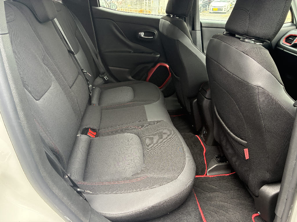 その他輸入車 ｼﾞｰﾌﾟ ﾚﾈｹﾞｰﾄﾞ ﾄﾚｲﾙﾎｰｸ