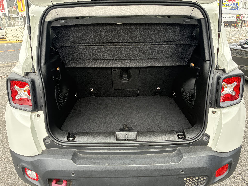 その他輸入車 ｼﾞｰﾌﾟ ﾚﾈｹﾞｰﾄﾞ ﾄﾚｲﾙﾎｰｸ