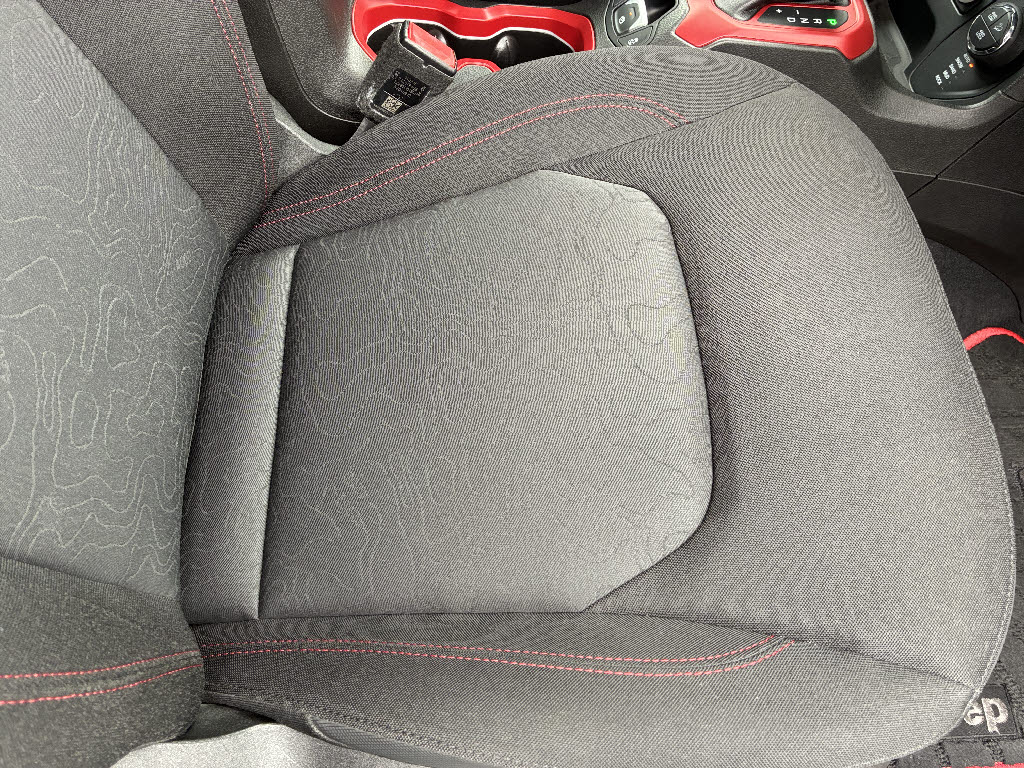 その他輸入車 ｼﾞｰﾌﾟ ﾚﾈｹﾞｰﾄﾞ ﾄﾚｲﾙﾎｰｸ