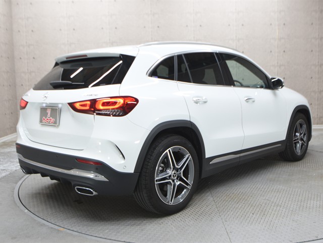 メルセデスベンツ ﾒﾙｾﾃﾞｽﾍﾞﾝﾂ GLAｸﾗｽ GLA200d 4ﾏﾁｯｸ AMGﾗｲﾝ