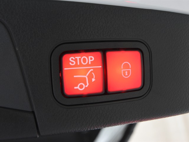 メルセデスベンツ ﾒﾙｾﾃﾞｽﾍﾞﾝﾂ GLAｸﾗｽ GLA200d 4ﾏﾁｯｸ AMGﾗｲﾝ