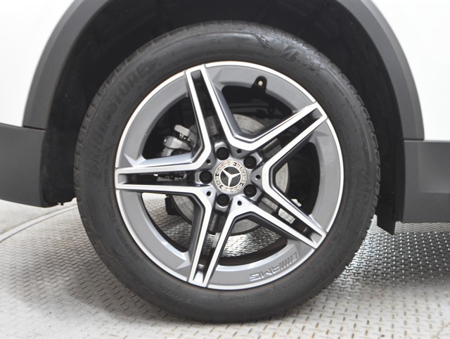 メルセデスベンツ ﾒﾙｾﾃﾞｽﾍﾞﾝﾂ GLAｸﾗｽ GLA200d 4ﾏﾁｯｸ AMGﾗｲﾝ