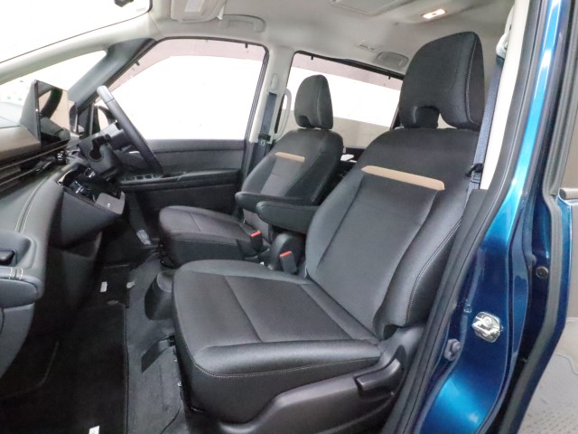 ニッサン セレナＨＶ ｅ－ＰＯＷＥＲ　ハイウェイスター　Ｖ