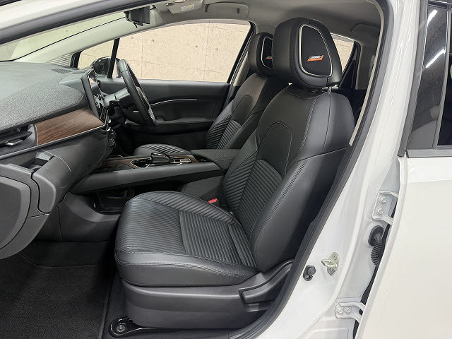 ニッサン オーラ Ｇ　レザーエディション