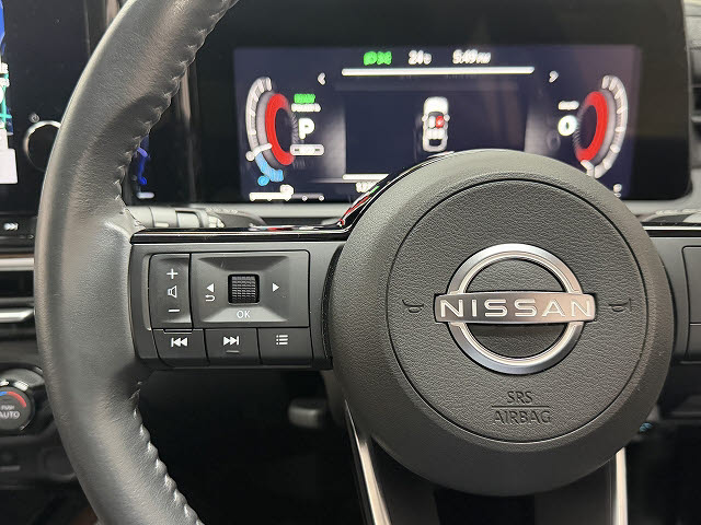 ニッサン オーラ Ｇ　レザーエディション