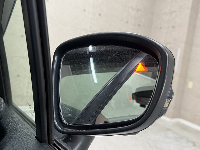 ニッサン オーラ Ｇ　レザーエディション