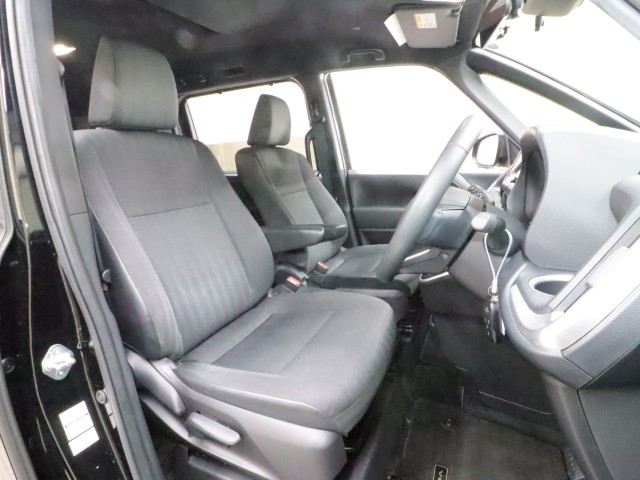 トヨタ ｳﾞｫｸｼｰﾊｲﾌﾞﾘｯﾄﾞ Ｓ－Ｇ