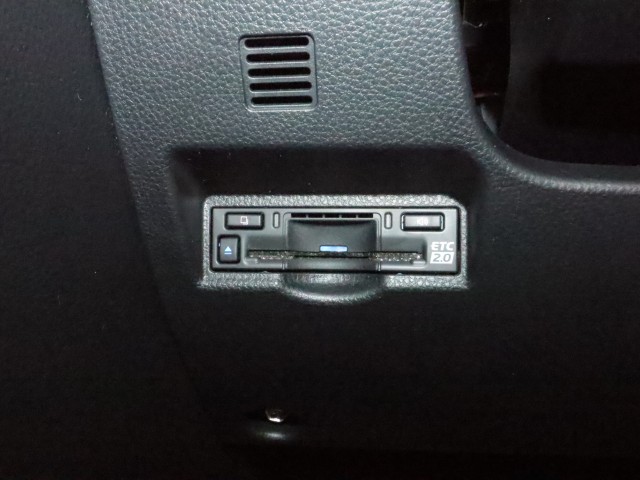 トヨタ ｳﾞｫｸｼｰﾊｲﾌﾞﾘｯﾄﾞ Ｓ－Ｇ