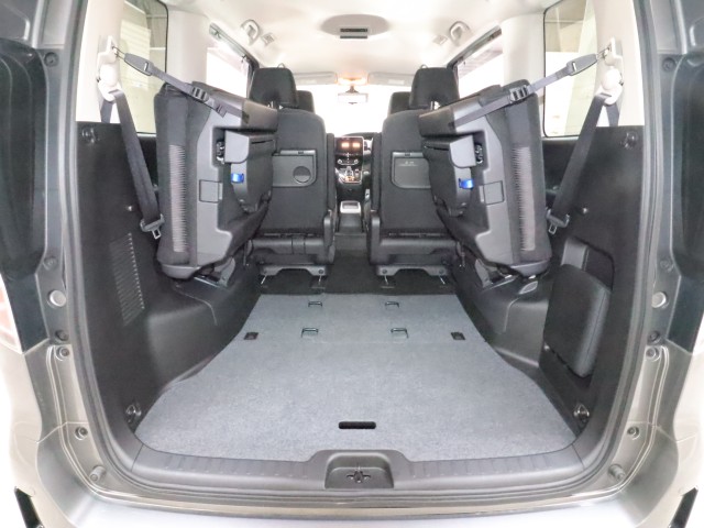 ニッサン セレナＨＶ ｅ－ＰＯＷＥＲ　ハイウェイスター　Ｖ