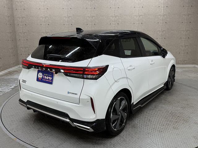 ニッサン オーラ Ｇ　レザーエディション