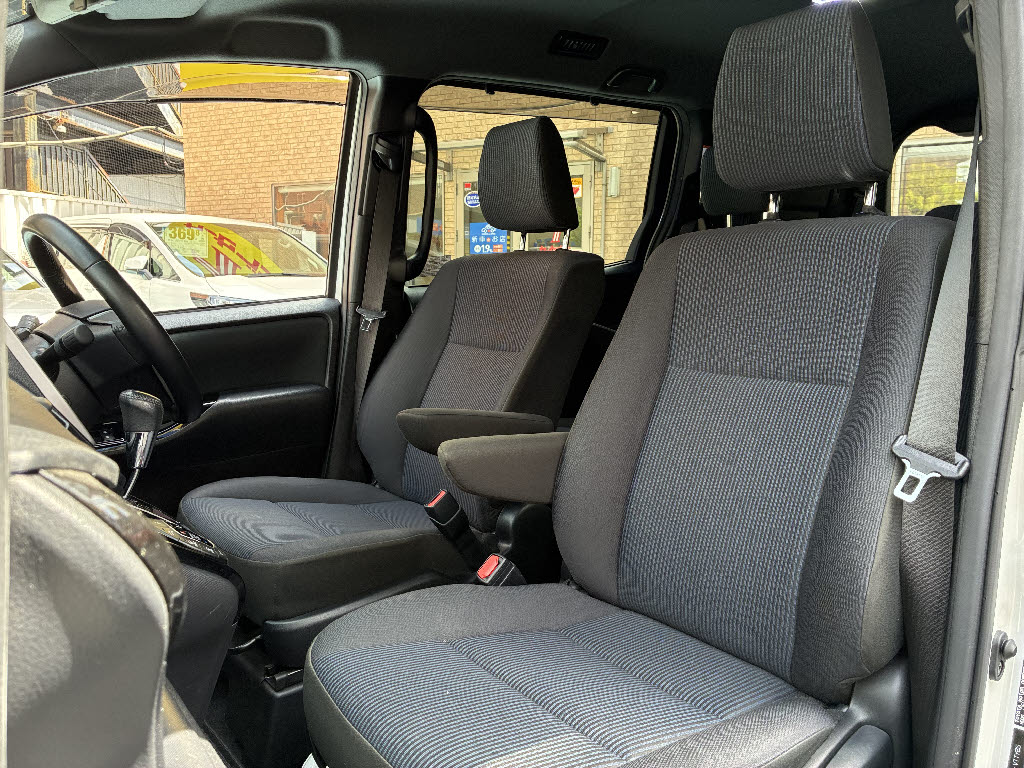 トヨタ ヴォクシー 福祉車両