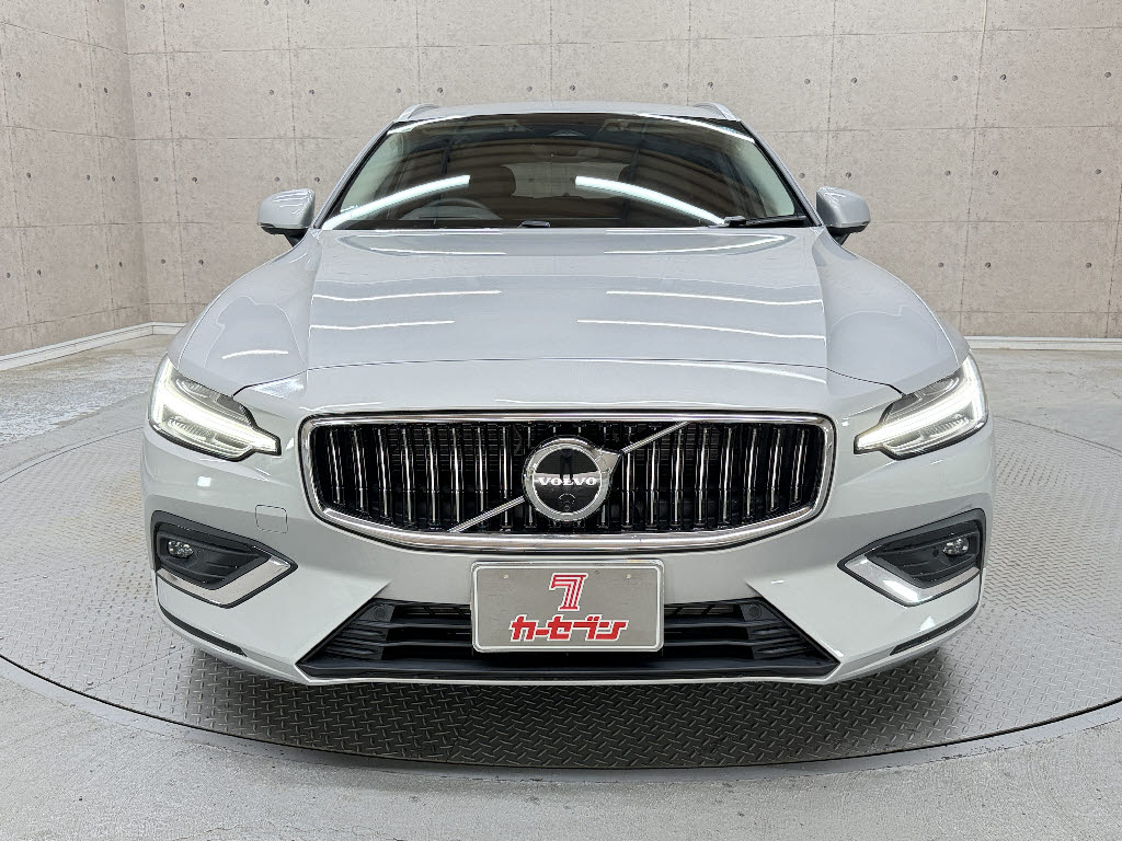 ボルボ ボルボ Ｖ６０ アルティメット　Ｂ４