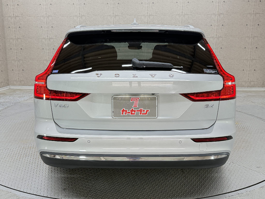 ボルボ ボルボ Ｖ６０ アルティメット　Ｂ４