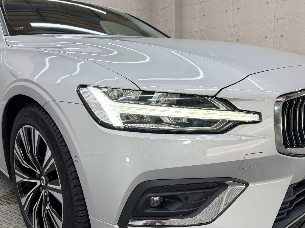 ボルボ ボルボ Ｖ６０ アルティメット　Ｂ４