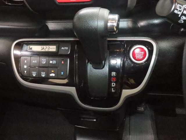 ホンダ Ｎ　ＢＯＸカスタム G Lﾊﾟｯｹｰｼﾞ