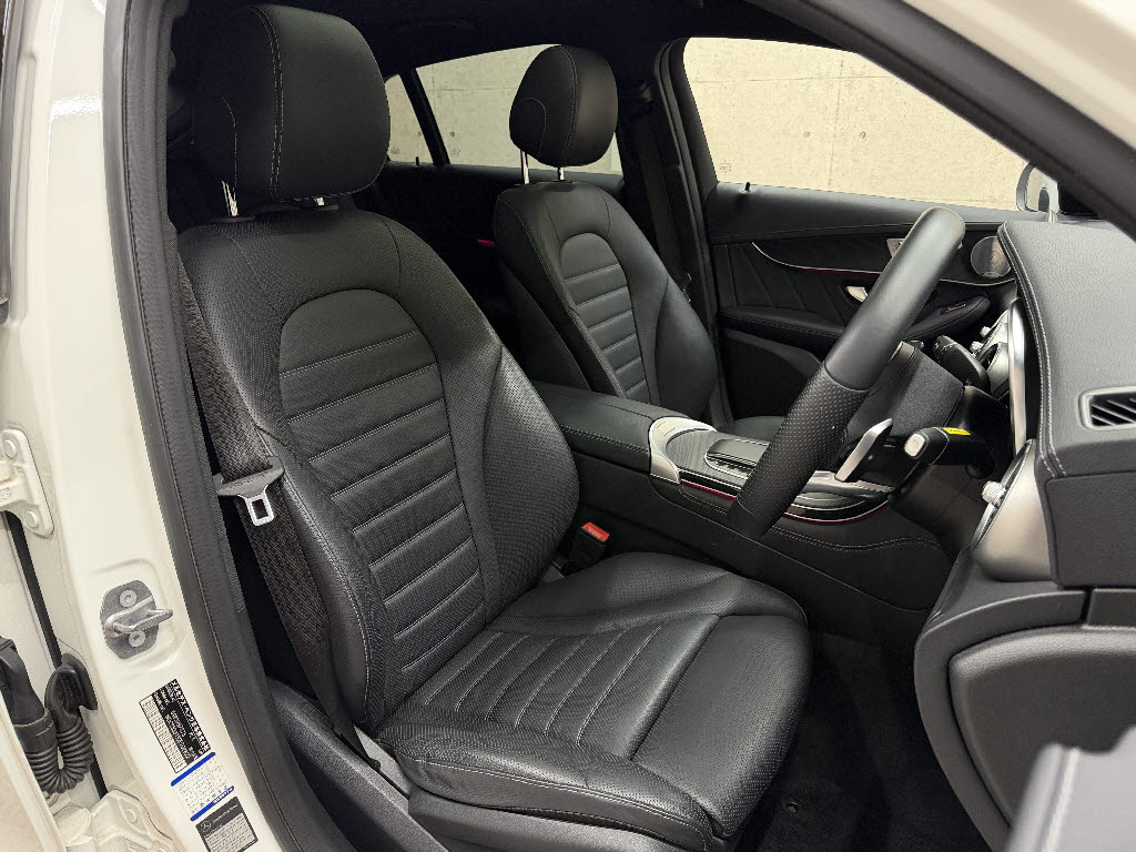 メルセデスベンツ ﾒﾙｾﾃﾞｽﾍﾞﾝﾂ GLC GLC220dｸｰﾍﾟ 4ﾏﾁｯｸ AMGﾗｲﾝ