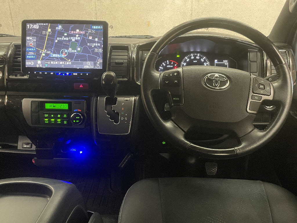 トヨタ ハイエースＶ 2.8D　スーパーＧＬ　ダークプライム２　