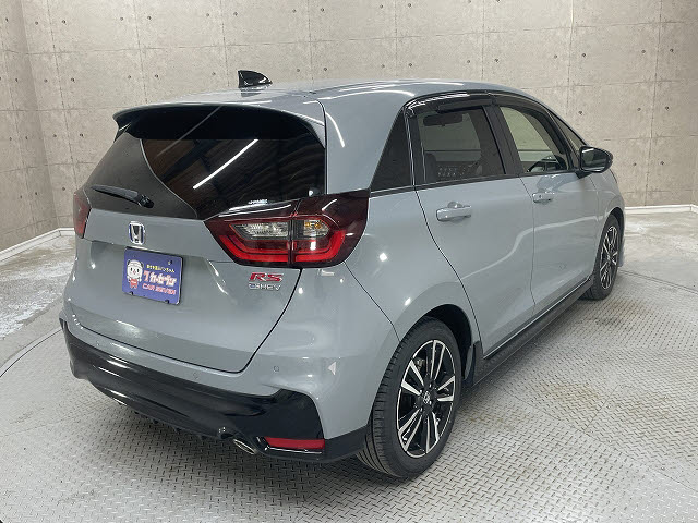 ホンダ ﾌｨｯﾄﾊｲﾌﾞﾘｯﾄﾞ ｅ：ＨＥＶ　ＲＳ