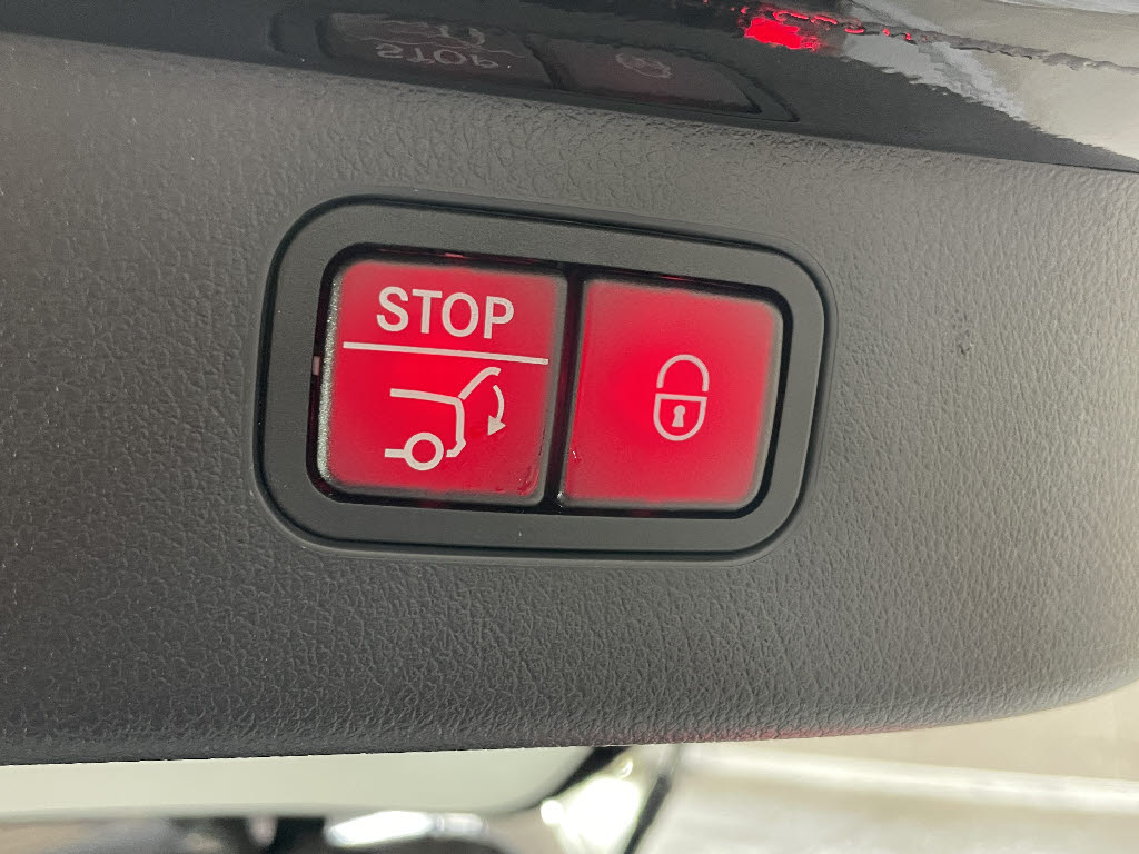 メルセデスベンツ ﾒﾙｾﾃﾞｽﾍﾞﾝﾂ Cｸﾗｽｽﾃｰｼｮﾝﾜｺﾞﾝ Ｃ２２０ｄ　４マチック（ＩＳＧ）