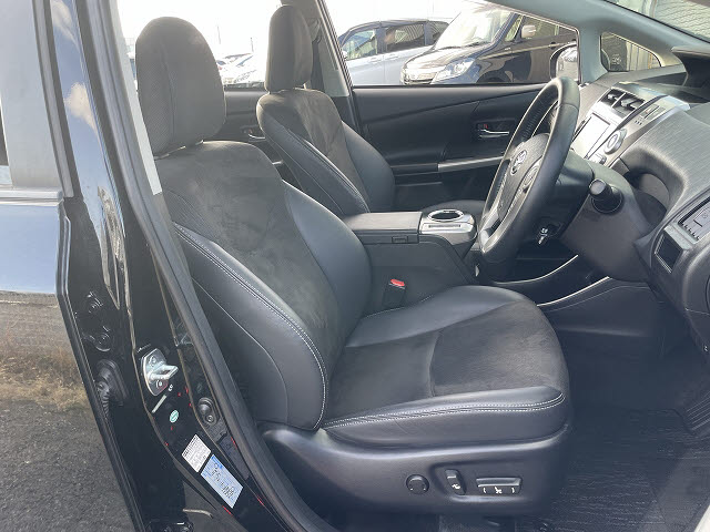 トヨタ プリウスアルファ Ｇ　ツーリングセレクション