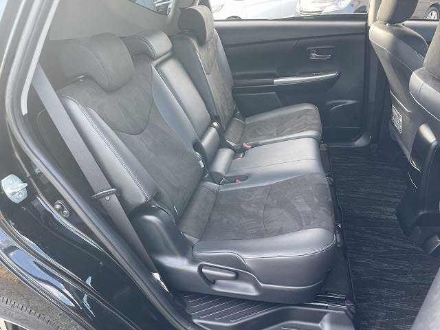 トヨタ プリウスアルファ Ｇ　ツーリングセレクション