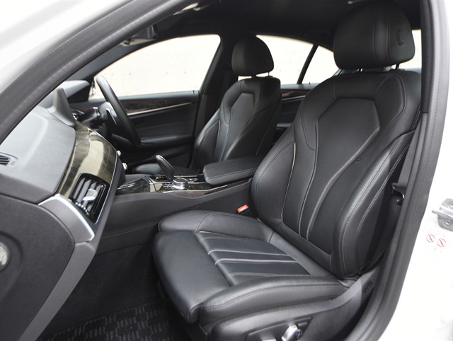 ＢＭＷ ＢＭＷ ５シリーズ ５３０ｉ　Ｍスポーツ