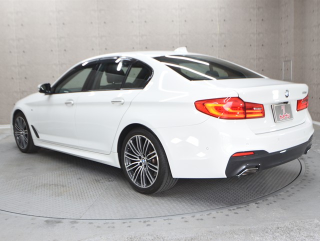 ＢＭＷ ＢＭＷ ５シリーズ ５３０ｉ　Ｍスポーツ