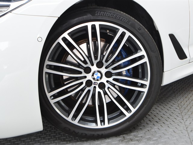 ＢＭＷ ＢＭＷ ５シリーズ ５３０ｉ　Ｍスポーツ