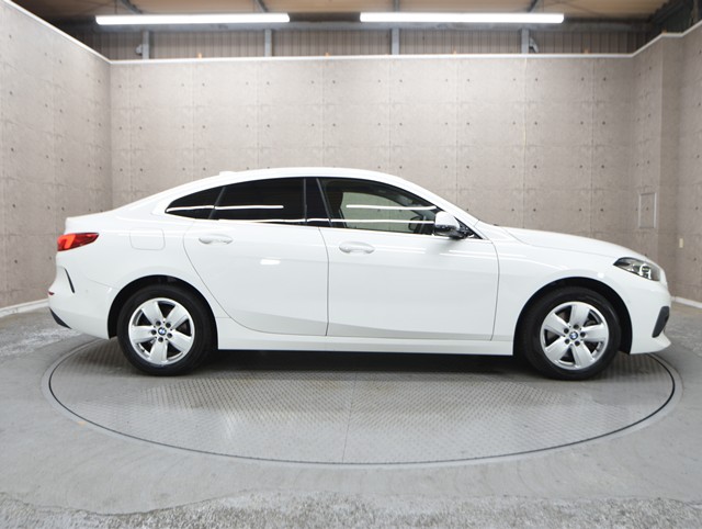 ＢＭＷ ＢＭＷ ２シリーズ ２１８ｉ　グランクーペ　プレイ