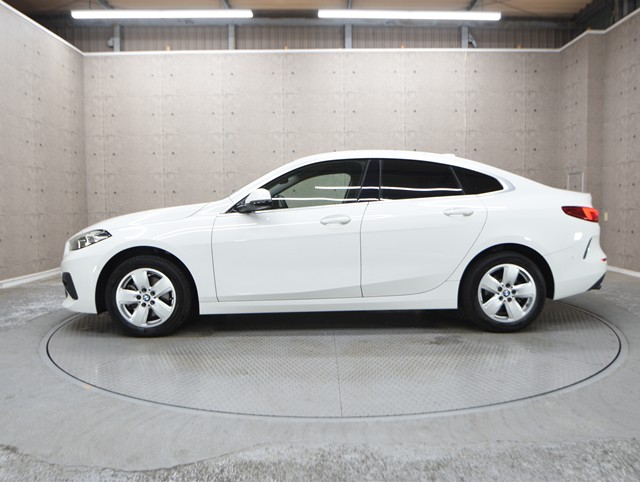 ＢＭＷ ＢＭＷ ２シリーズ ２１８ｉ　グランクーペ　プレイ