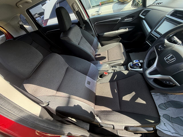 ホンダ ﾌｨｯﾄﾊｲﾌﾞﾘｯﾄﾞ Ｆパッケージ