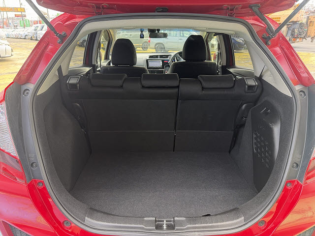 ホンダ ﾌｨｯﾄﾊｲﾌﾞﾘｯﾄﾞ Ｆパッケージ