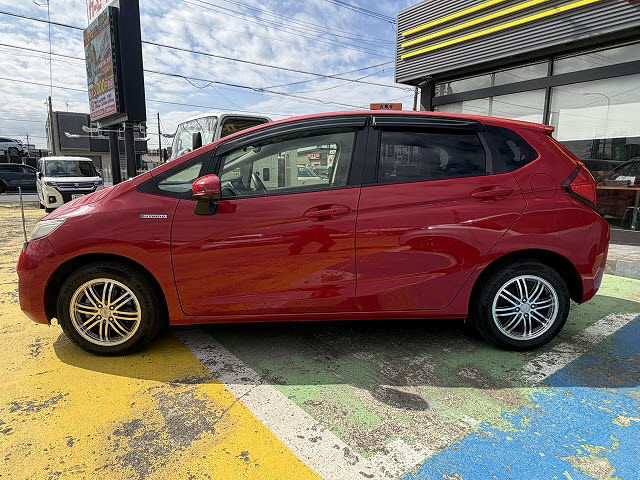 ホンダ ﾌｨｯﾄﾊｲﾌﾞﾘｯﾄﾞ Ｆパッケージ