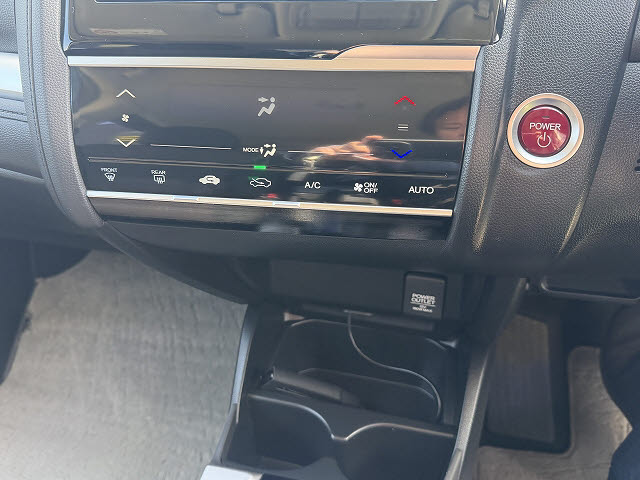 ホンダ ﾌｨｯﾄﾊｲﾌﾞﾘｯﾄﾞ Ｆパッケージ