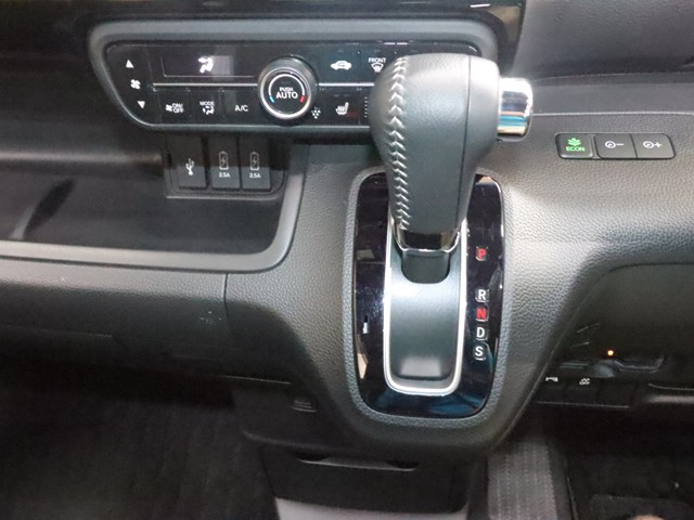 ホンダ Ｎ　ＢＯＸカスタム カスタム　Ｌ　ターボ