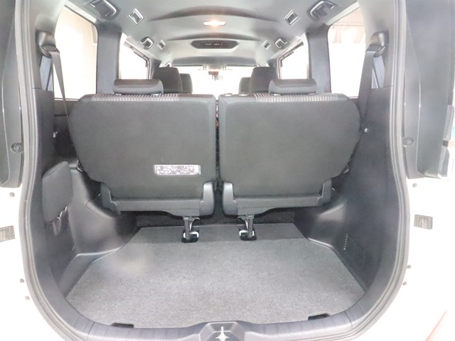 トヨタ ヴォクシー ＺＳ