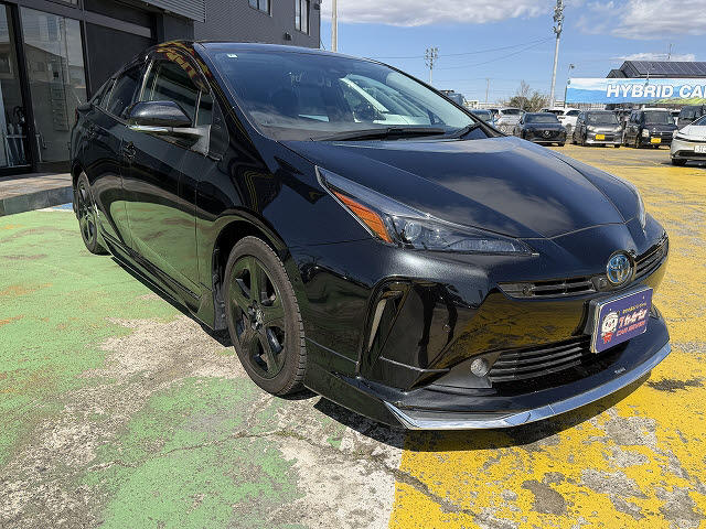 トヨタ プリウス Ａツーリング　ブラックエディション