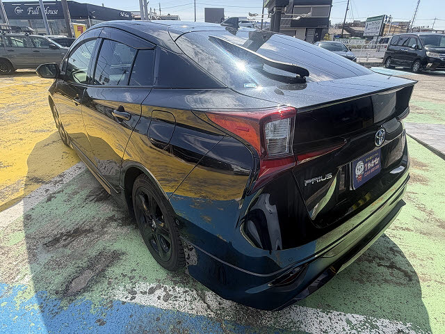 トヨタ プリウス Ａツーリング　ブラックエディション