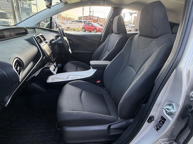 トヨタ プリウス Ａ