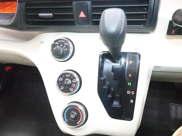 トヨタ シエンタ Ｘ